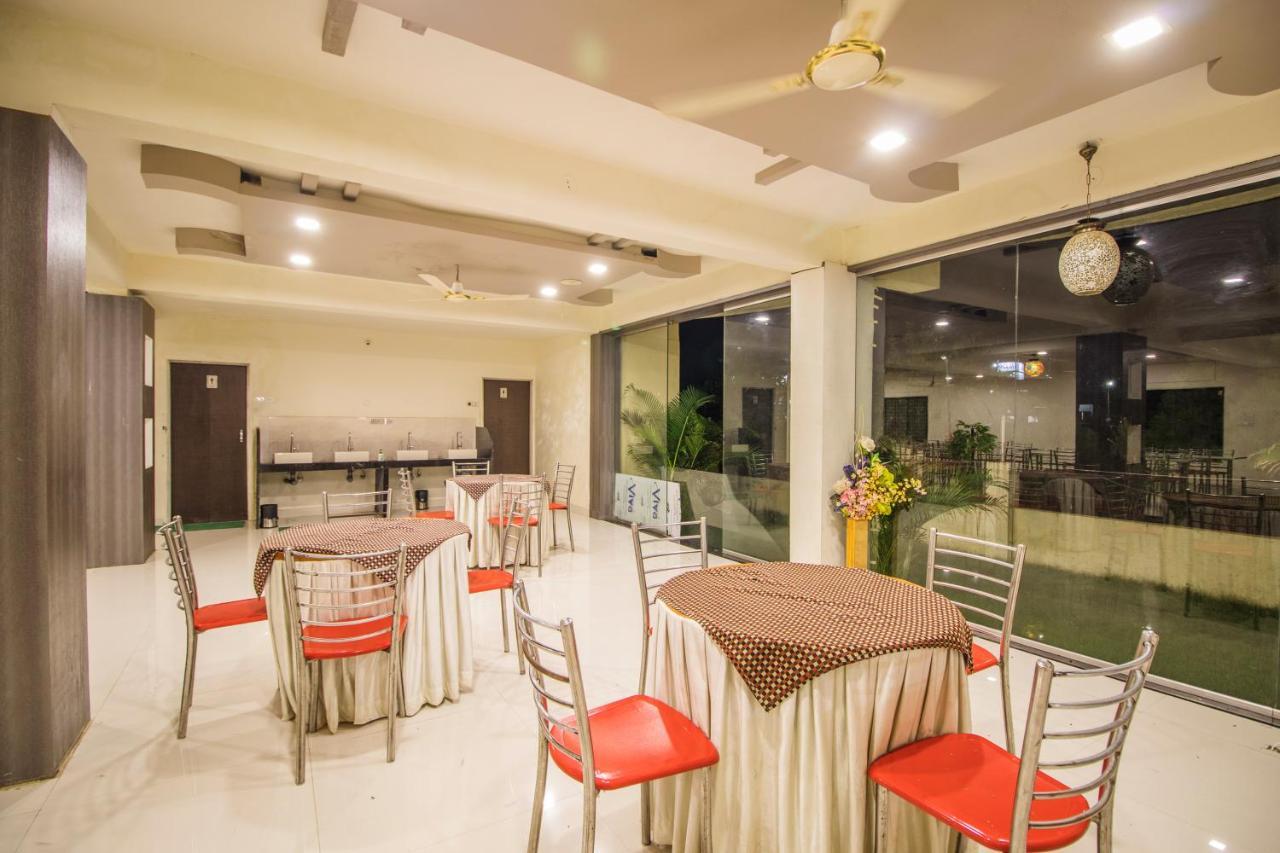Hotel Yogiraj Palace Shegaon Экстерьер фото