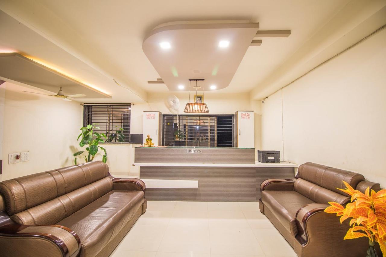 Hotel Yogiraj Palace Shegaon Экстерьер фото